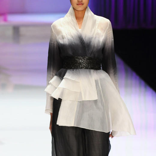 TANGY Collection/天意精品春夏新品桑蚕丝不规则下摆吊染收腰外套 商品图1