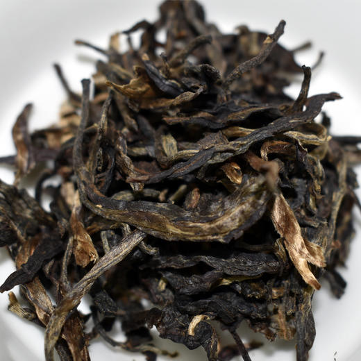 普洱茶 勐库戎氏 2012 勐库戎氏乔木王 500g 商品图4