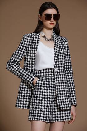 黑白千鸟格高腰短裤