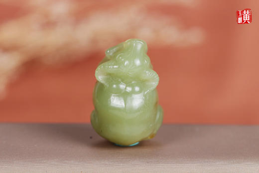 和田黄玉精雕牛【扭转乾坤】 商品图1