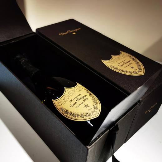 唐培里侬干型香槟王2008年