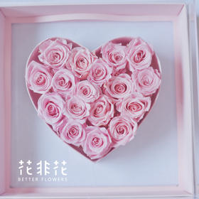 《一见倾心》  永生花盒