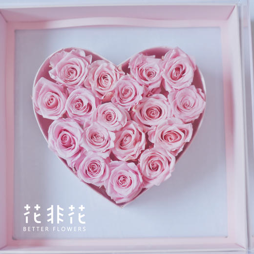 《一见倾心》  永生花盒 商品图0