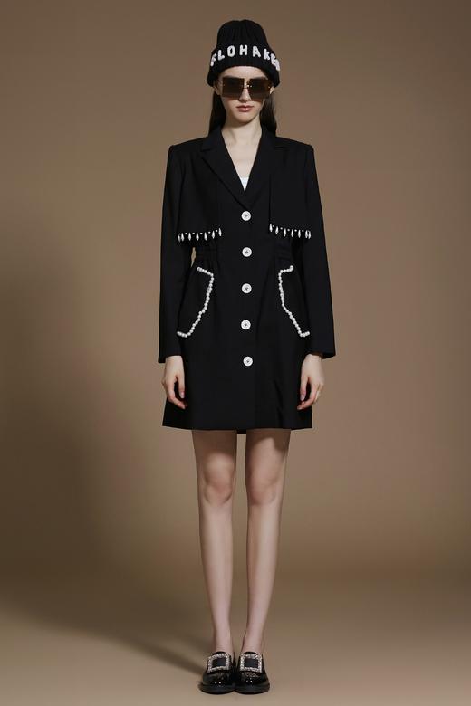 黑色手工钉珠修身连衣裙 商品图0