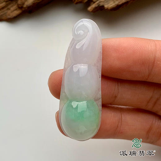 派瑞翡翠 翡翠挂件 冰糯种 淡绿色 商品图2