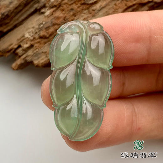 派瑞翡翠 翡翠挂件 冰种 淡绿色 商品图2
