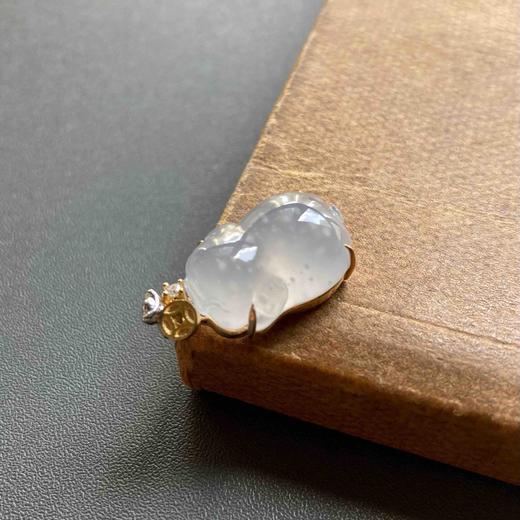 高冰种雪花棉翡翠猪18k黄金钻石镶嵌 商品图0