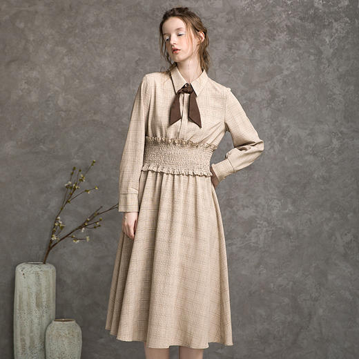 Famecoco范可儿秋格纹连衣裙法式复古收腰中长裙女F216FA017 商品图3