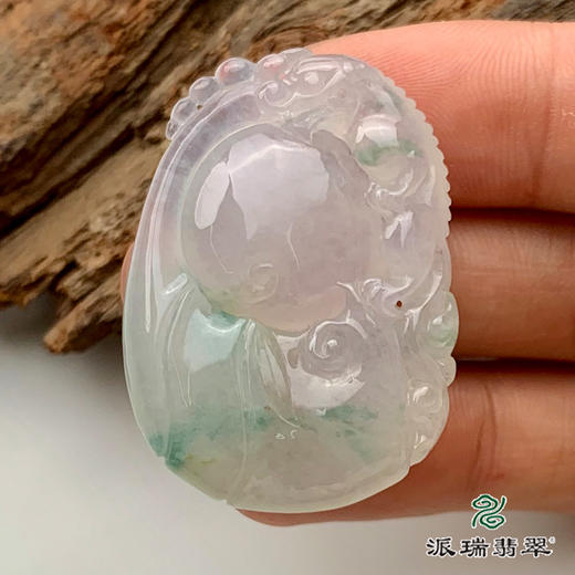 派瑞翡翠 翡翠挂件 冰糯种 淡绿色 商品图2