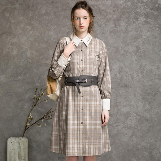 Famecoco范可儿秋装女长袖格纹连衣裙F216FA018 商品图0