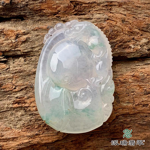 派瑞翡翠 翡翠挂件 冰糯种 淡绿色 商品图3