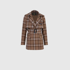 贴片装饰翻领西服（附腰带）