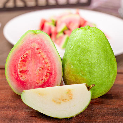 【现摘现发】珍珠白心芭乐红心芭乐番石榴果香四溢清甜可口低糖低脂自然成熟 商品图3