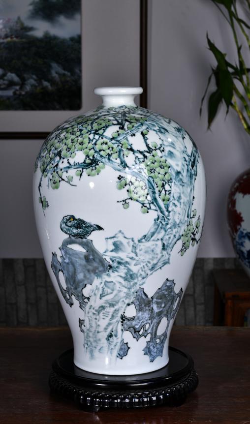 陈彦艺：釉下五彩颜色釉瓶梅 商品图0