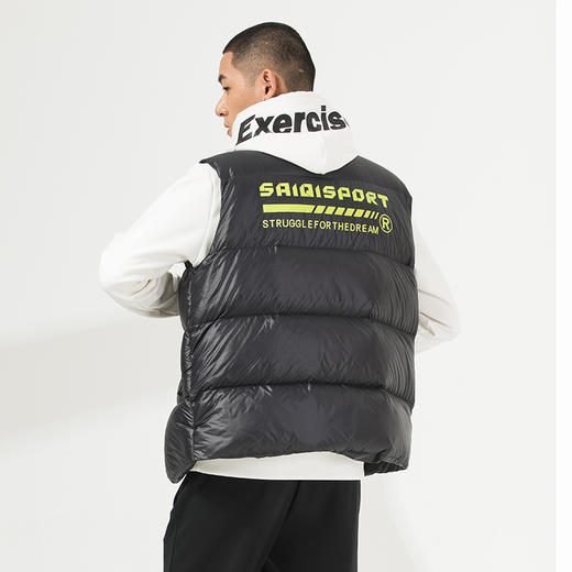 【简单大方 时尚亮色 立体贴袋】线下同款赛琪薄百搭男士棉马甲261501 商品图5