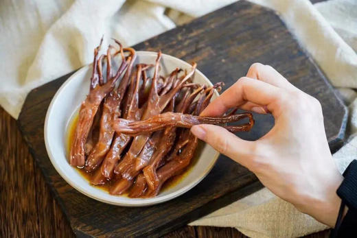 温州秘制鸭舌，脆软鲜香，咸甜适中，肉质细嫩 商品图0
