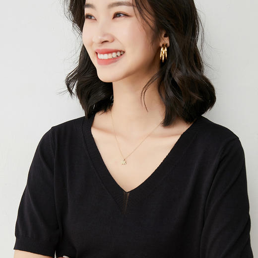 2021夏季新款大V领短袖针织衫 商品图5