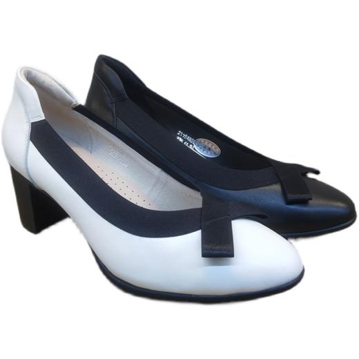 2021春新款豪行真皮休闲女鞋21164820中跟青年浅口通勤工装鞋正品 商品图4