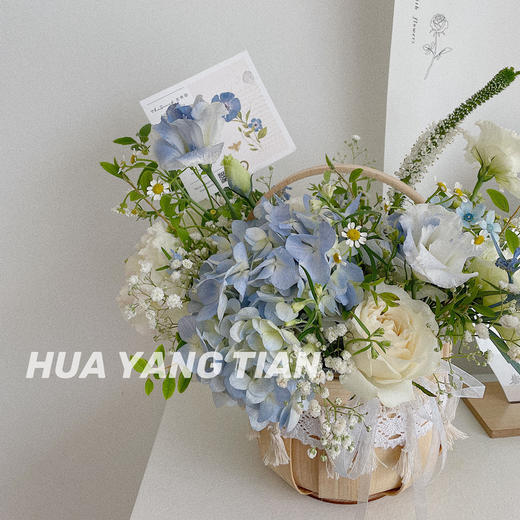 花艺 白蓝色系 清凉夏日 · 花篮 商品图1