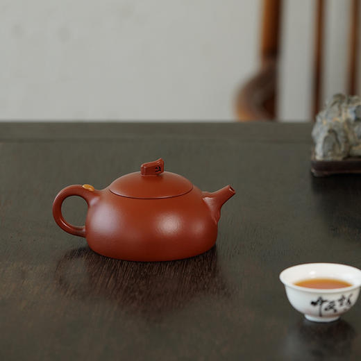 宜兴龙德堂陶艺 汤宣武《峥嵘岁月·嵘嵘》原矿大红袍 160 cc 商品图1