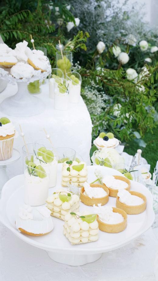 白绿色户外婚礼甜品台 商品图4
