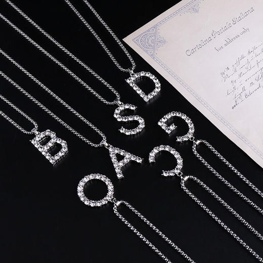 【72小时发货-9.9包邮】字母项链 26个kc英文项链 DIY吊坠镶钻锁骨链 商品图0