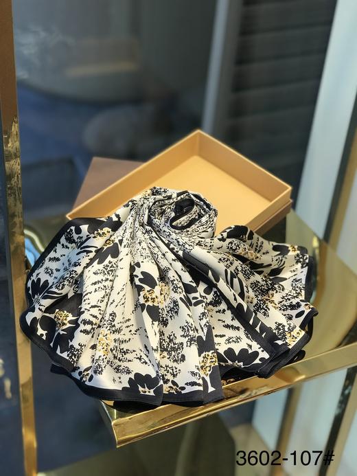 优品堂《花魁方巾》100％桑蚕丝90方巾 商品图13