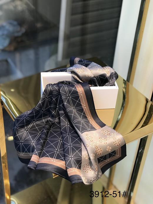 优品堂《迷缀》100％桑蚕丝70方巾 商品图10