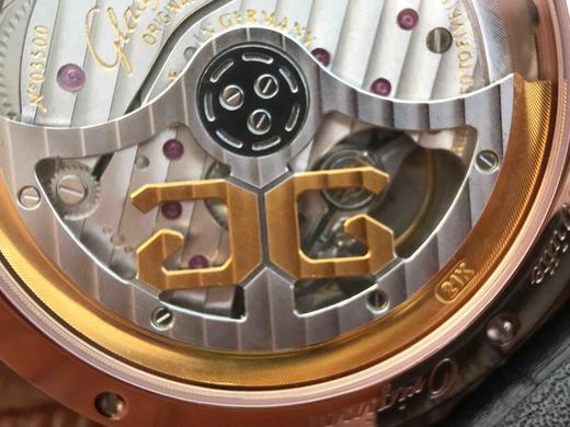 F格拉苏蒂原创议员大日历月相腕表100-04-32-12-04 。直径40mmx厚11mm。男士手表，皮表带，自动机械机芯，透底 商品图5