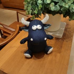 玩偶抱枕摆件 牛仔牛牛 镶钻玩偶