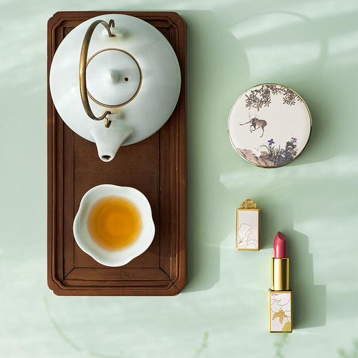 故宫博物馆花想容系列礼盒口红*1+气垫*1/盒468元 商品图7