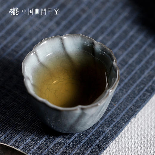 问鼎哥窑锦绣宋纹旋花杯（缺货） 商品图1