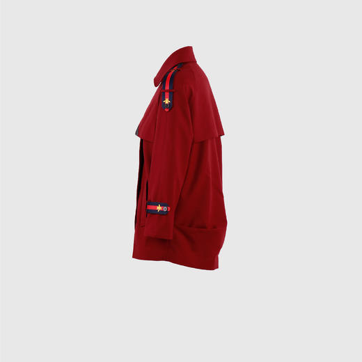 休闲版两搭片后捏褶外套 商品图2