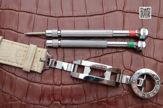 W0053N455宝格丽 凹镜 女款37毫米直径陀飞轮  珐琅表盘 立体鹦鹉 搭载手动复古偏心陀飞轮 美洲进口鳄鱼皮 商品图1