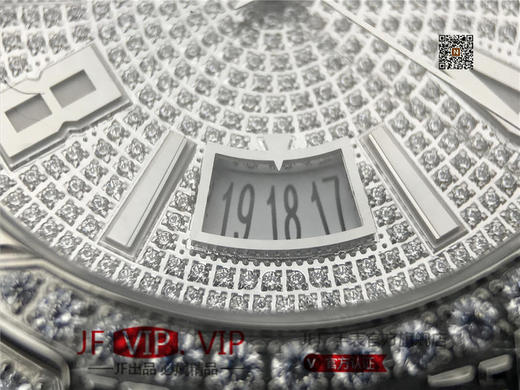 MKS伯爵POLO系列满天星，震撼上市。腕表一共采用564颗施华洛世奇 美钻，枕形表壳镀18k真金 商品图13