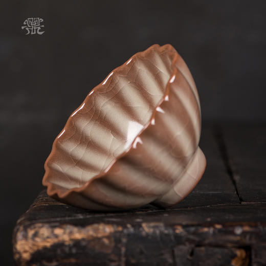 问鼎哥窑致巧款青莲杯 商品图2