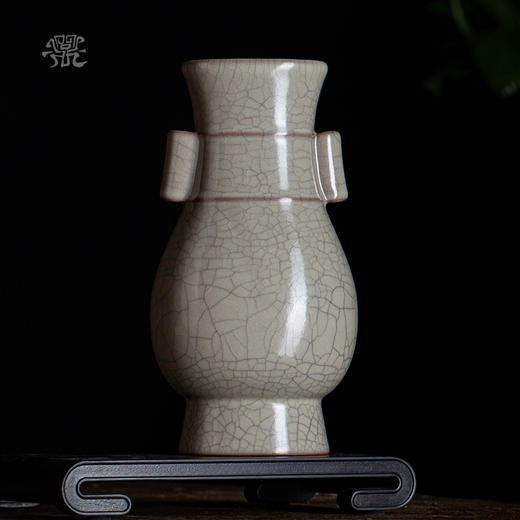 问鼎哥窑传世款贯耳瓶（缺货） 商品图0