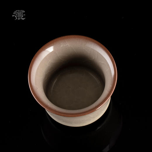 问鼎哥窑致巧款掬泉杯 商品图1