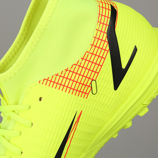 NIKE/耐克 Nike Mercurial Superfly 8 Academy 刺客14中端高帮 TF碎钉青少年足球鞋CV0789760 商品图3