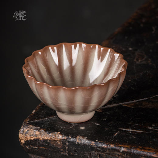 问鼎哥窑致巧款青莲杯 商品图1