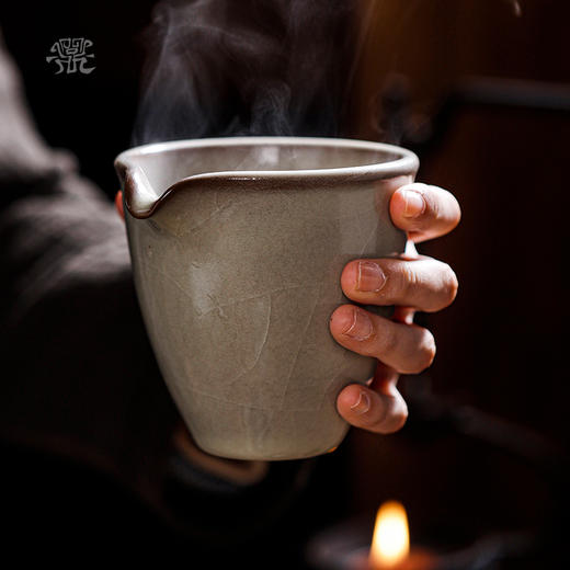 问鼎哥窑传世款屹然公杯（缺货） 商品图1