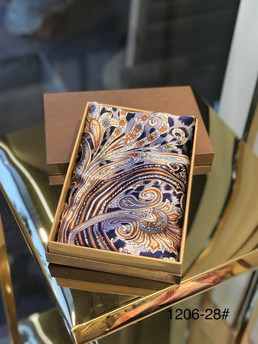 优品堂《雍容华贵》100％重磅桑蚕丝140Ⅹ140方巾 商品图2