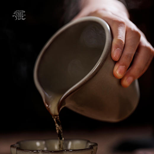 问鼎哥窑传世款屹然公杯（缺货） 商品图2