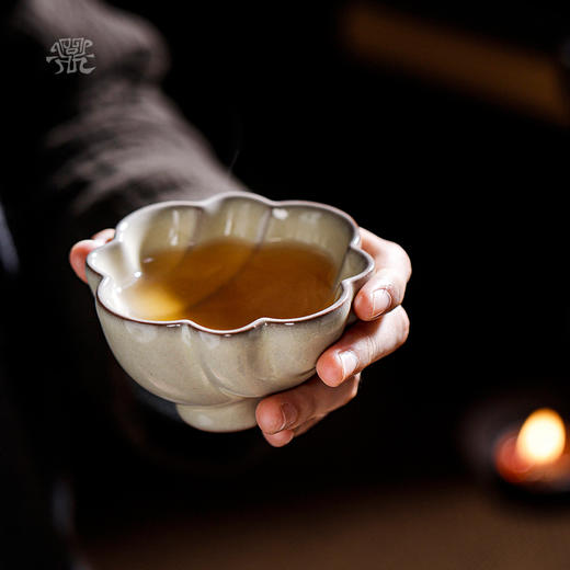 问鼎哥窑传世款蔷薇杯 商品图1