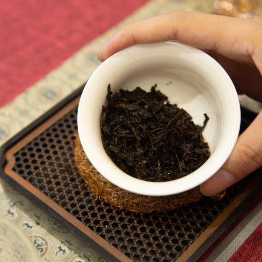 压箱底·孔雀班章普洱熟茶357g 商品图5