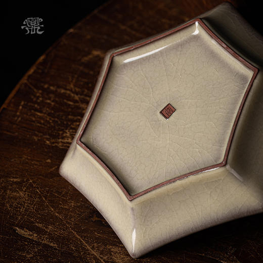 问鼎哥窑传世款星芒壶承 商品图3