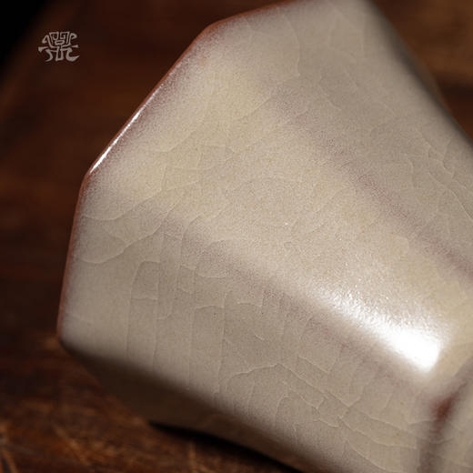 问鼎哥窑传世款坤灵杯 商品图2