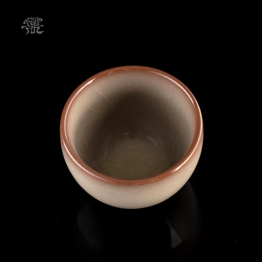 问鼎哥窑致巧款鼓影杯（缺货） 商品图1