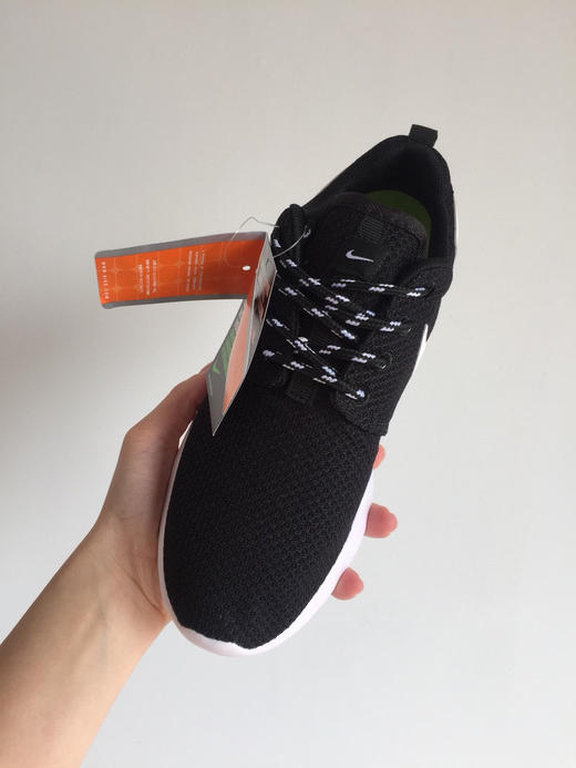 清仓秒杀🉐️59包邮，全新不退不换，37.5码黑白耐克伦敦一代，适合37脚，现货亏本清仓 商品图1