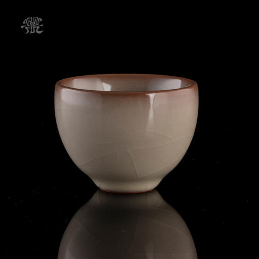 问鼎哥窑致巧款鼓影杯（缺货） 商品图0